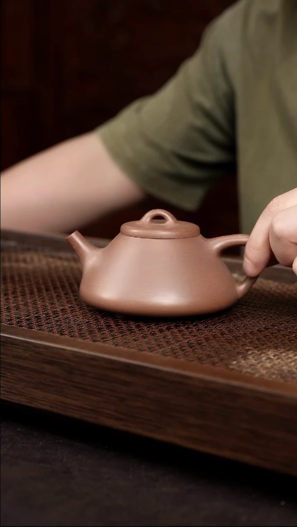 茶壶紫砂桃花泥子冶  大