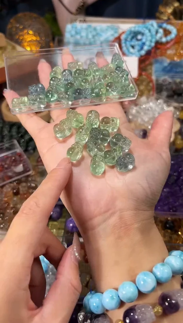 【闪购商品】萤石手串未镶嵌绿萤石貔貅一个宽卡约10