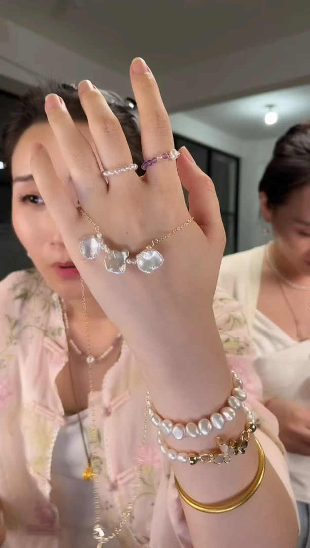 淡水珍珠合金项链三瓣微笑脸连