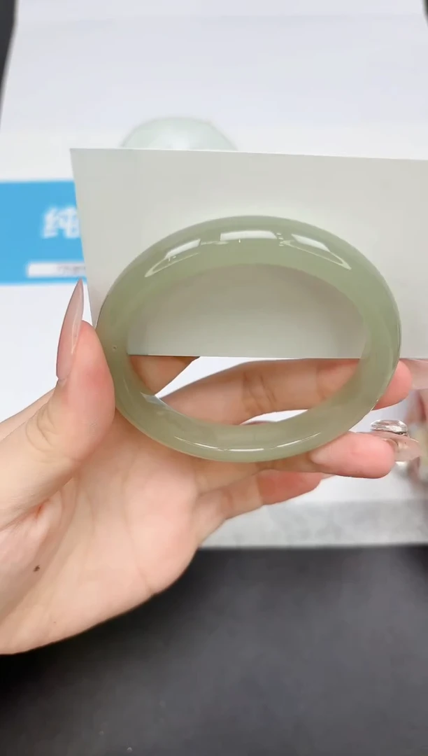 【闪购商品】石英质玉手镯未镶嵌414-59