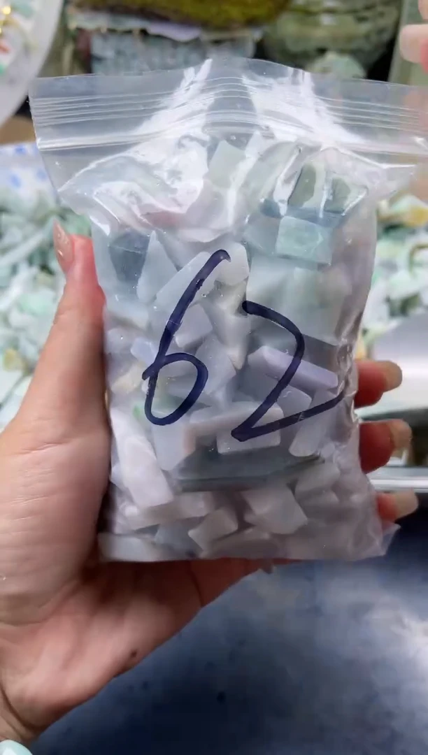 翡翠散珠天然翡翠小号500克62