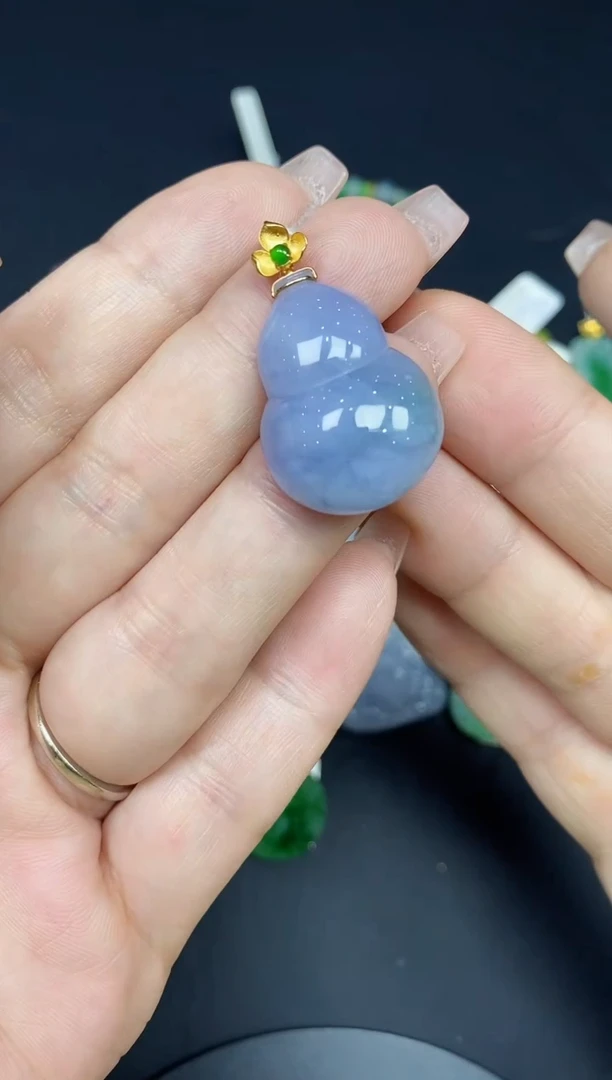 吊坠(不含链)18K金镶嵌翡翠葫芦18K金扣镶嵌@@CMT