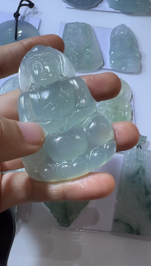 未镶嵌定制翡翠观音