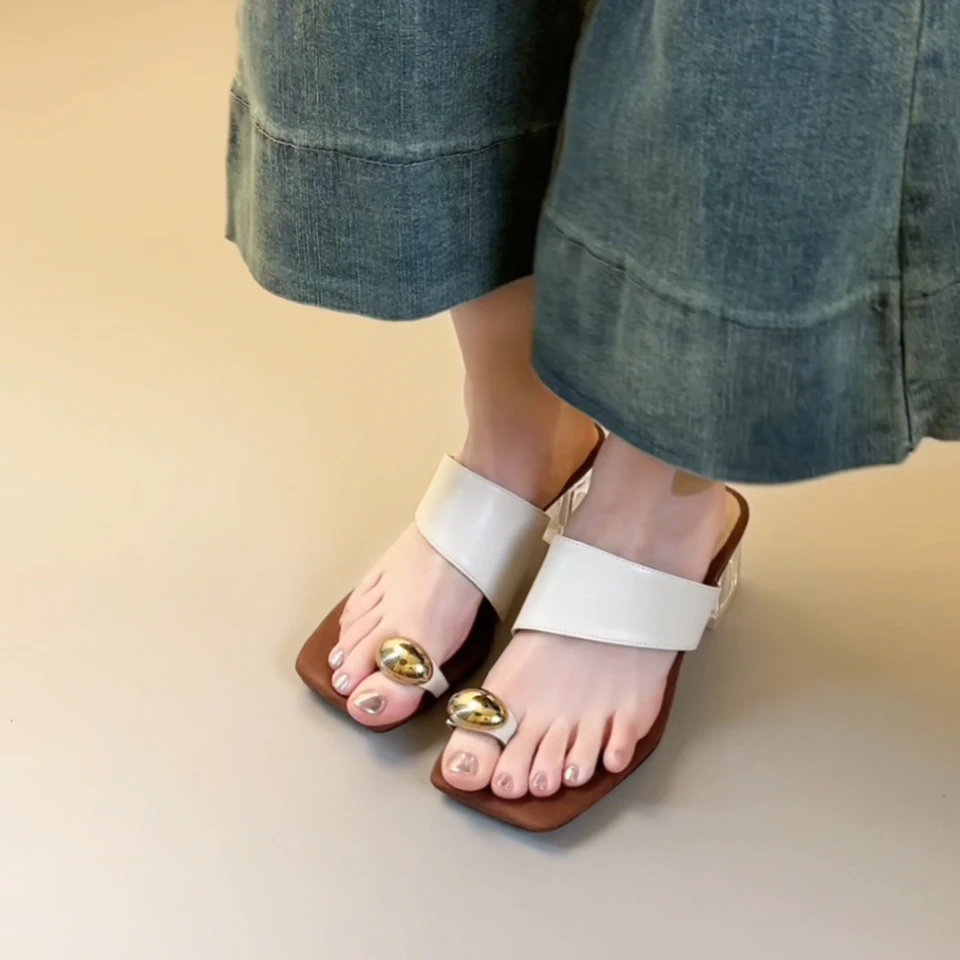 Pokoy-6cm方头金属扣套趾凉拖鞋女外穿水晶跟粗高跟一字拖女