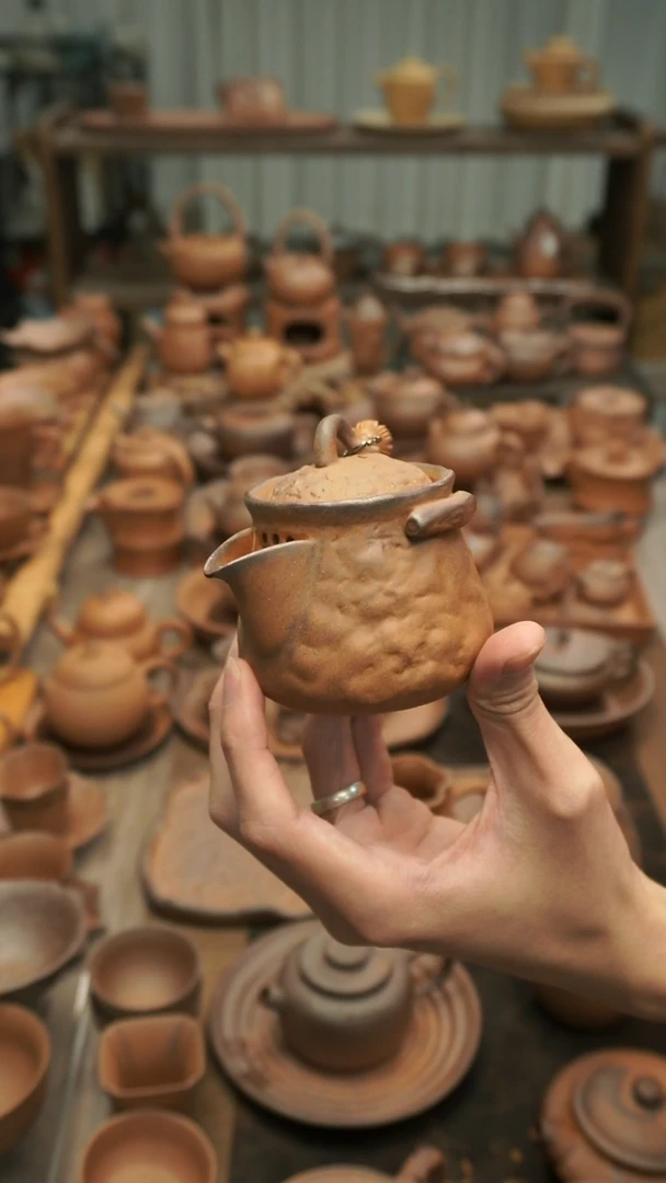 原矿老岩泥   手捏纹小手抓宝瓶100ml