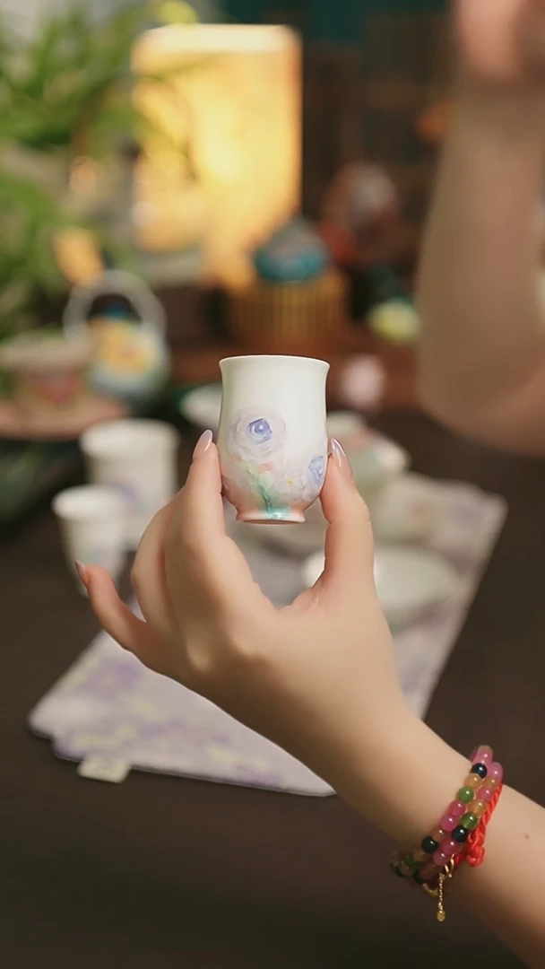 陶瓷茶具花影美人杯