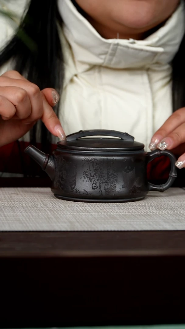 【闪购商品】宜兴原矿紫砂壶茶壶260C