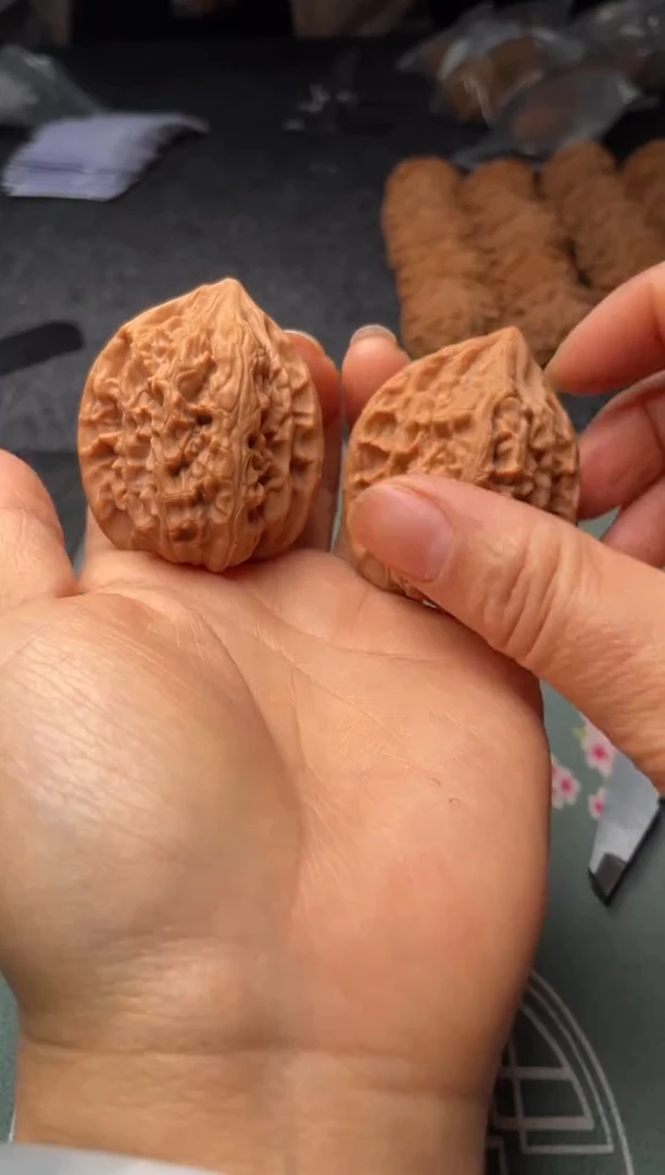 把件文玩核桃w11  鸡心 42尺