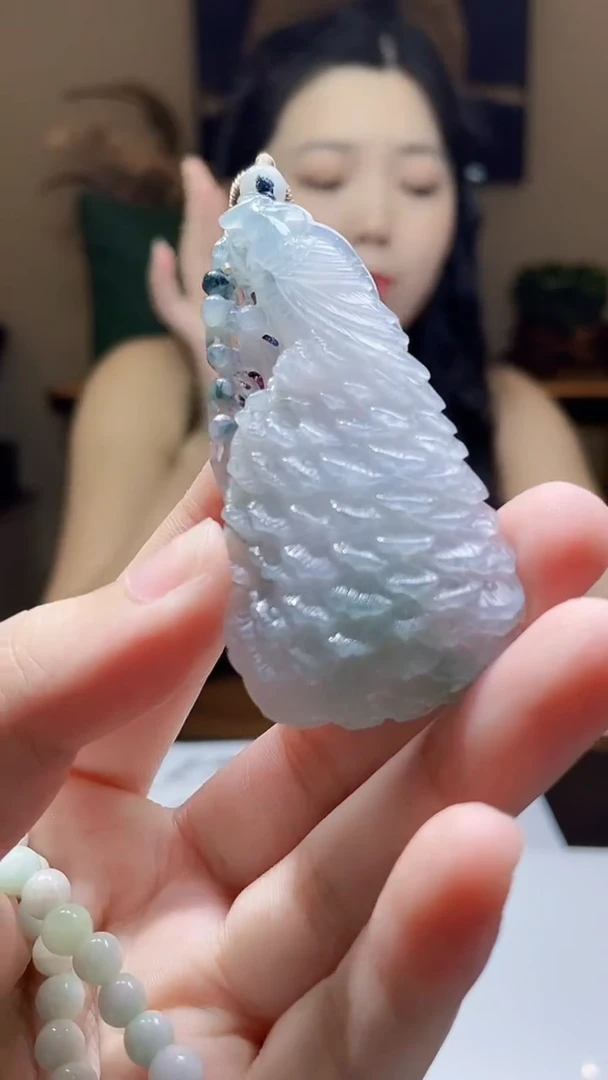 未镶嵌定制翡翠吊坠55