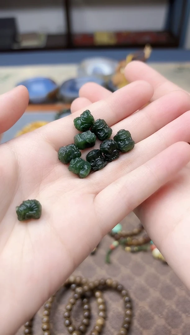 未镶嵌和田玉挂件碧玉大鹏配件10*9mm多样性发其一