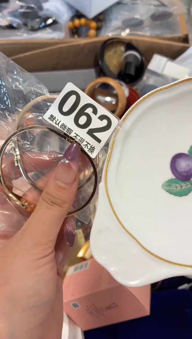 瓷片馥*好漂亮的东西快来带走吧