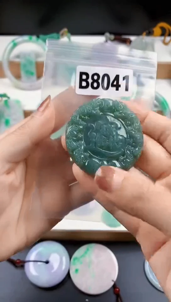 颈饰未镶嵌翡翠天然翡翠吊坠挂件