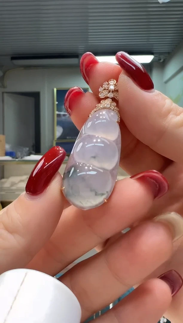 吊坠(不含链)18K金镶嵌翡翠翡翠福豆吊坠