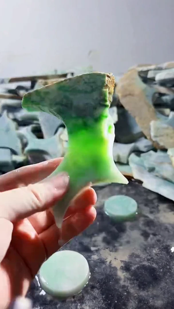 散珠翡翠缅甸翡翠A货帅3005
