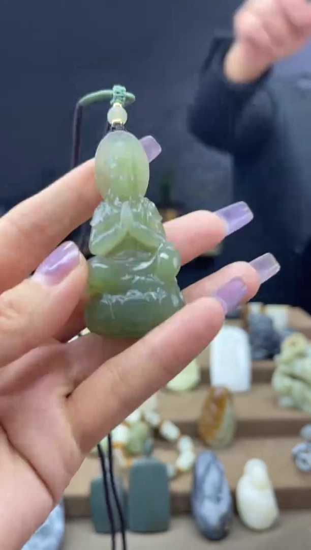颈饰未镶嵌和田玉1