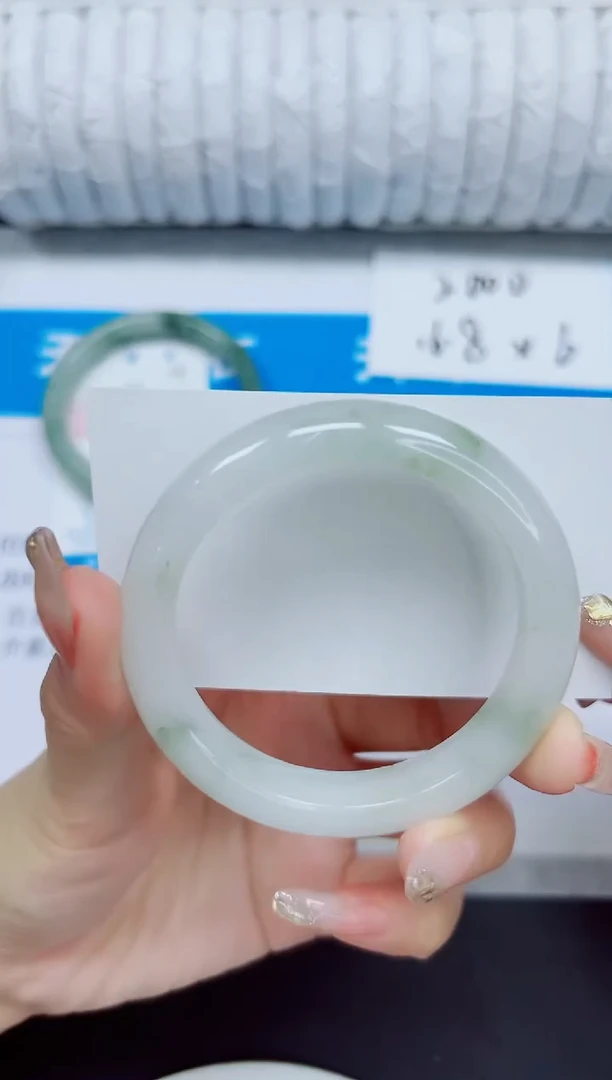 石英质玉手镯未镶嵌15/54.2