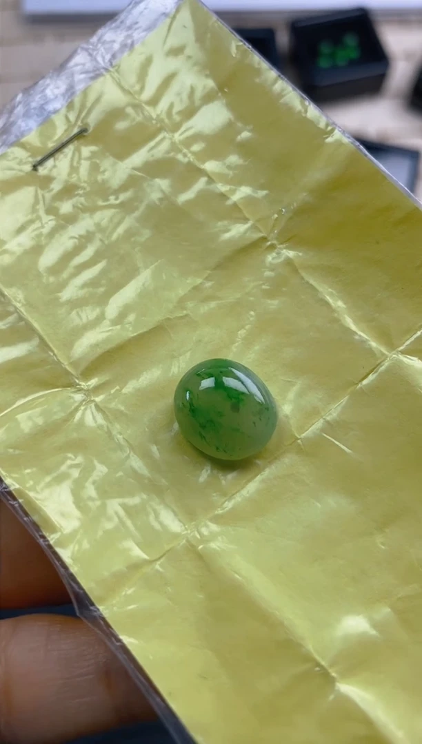 定制翡翠未镶嵌天然翡翠蛋面60