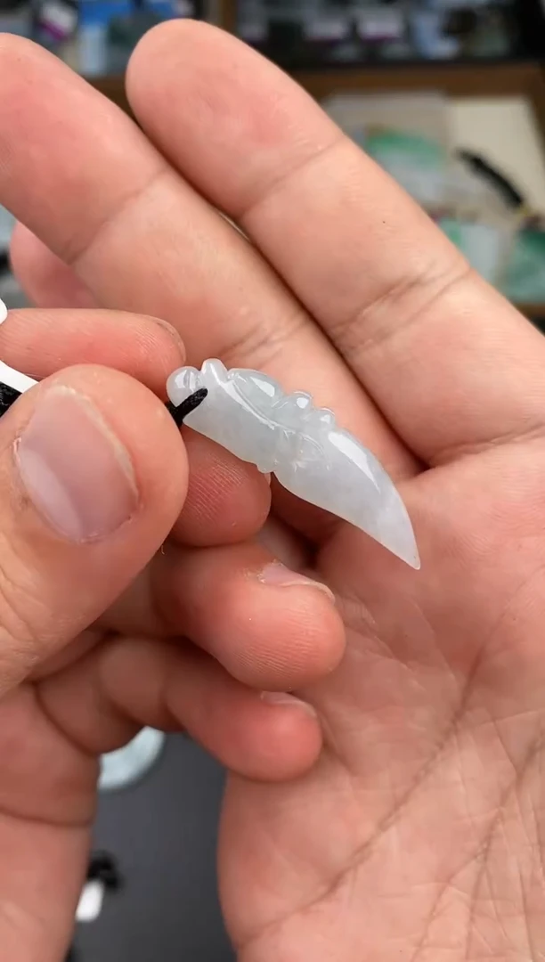 【闪购商品】翡翠颈饰未镶嵌  天然翡翠，一物一图