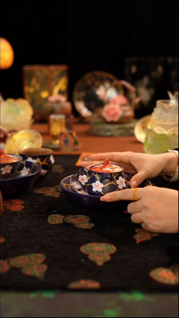 ·················