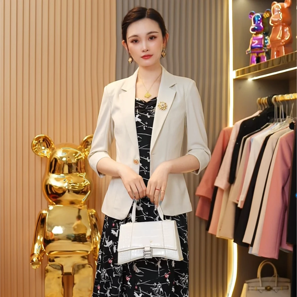 夏季薄款韩版中袖小西装女七分袖修身显瘦百搭小个子短款西服8206