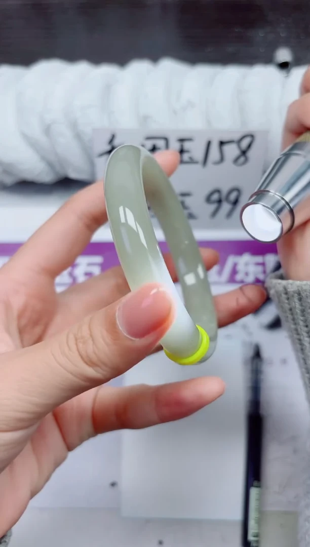 未镶嵌手镯石英质玉D68-60.61