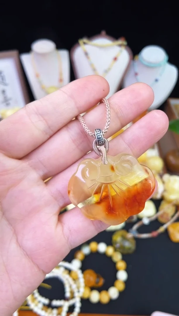 琥珀未镶嵌珠宝奇石柒月