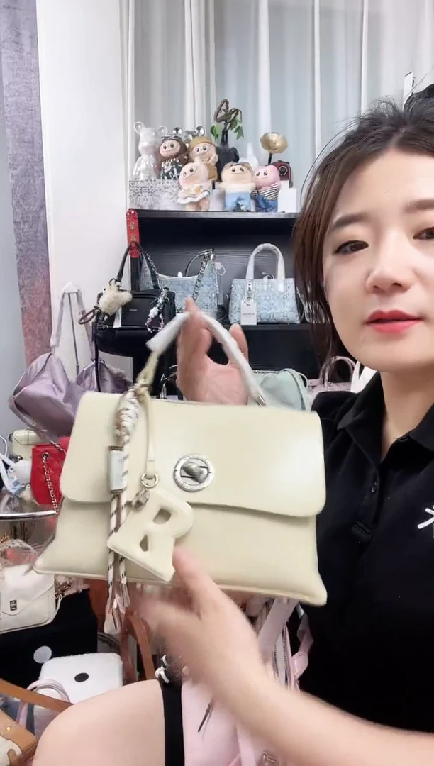 小牛剖层皮革福利款女士包包