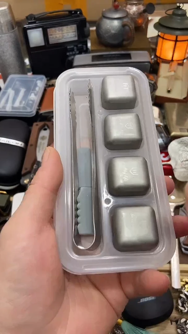 瓷片闪购商品 如图所示