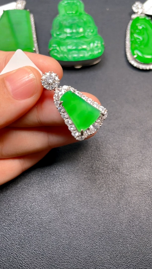 吊坠(不含链)银S925镶嵌翡翠吊坠