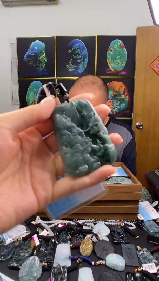 颈饰未镶嵌翡翠多样性发其一