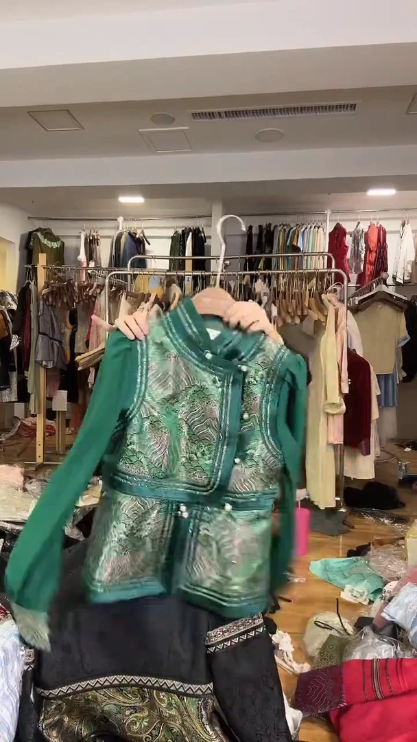 外套  90-105  M码