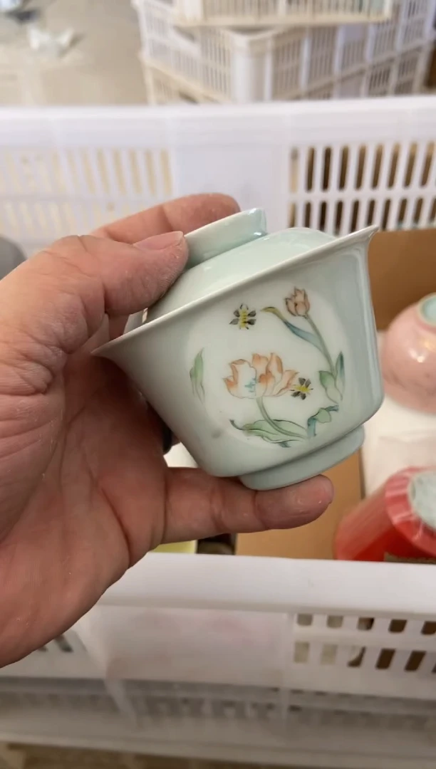 杯子瓷无运费险有瑕疵的摄影的产品有使用过的痕迹有点脏介意勿拍
