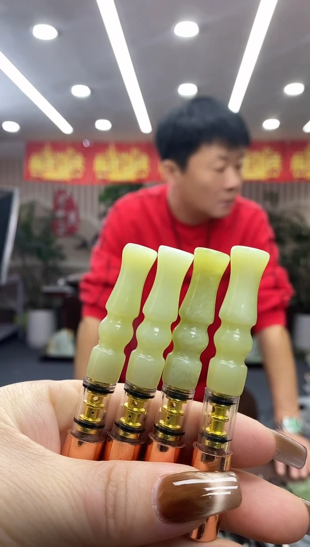 未镶嵌蛇纹石玉烟嘴多样式发货随机发一
