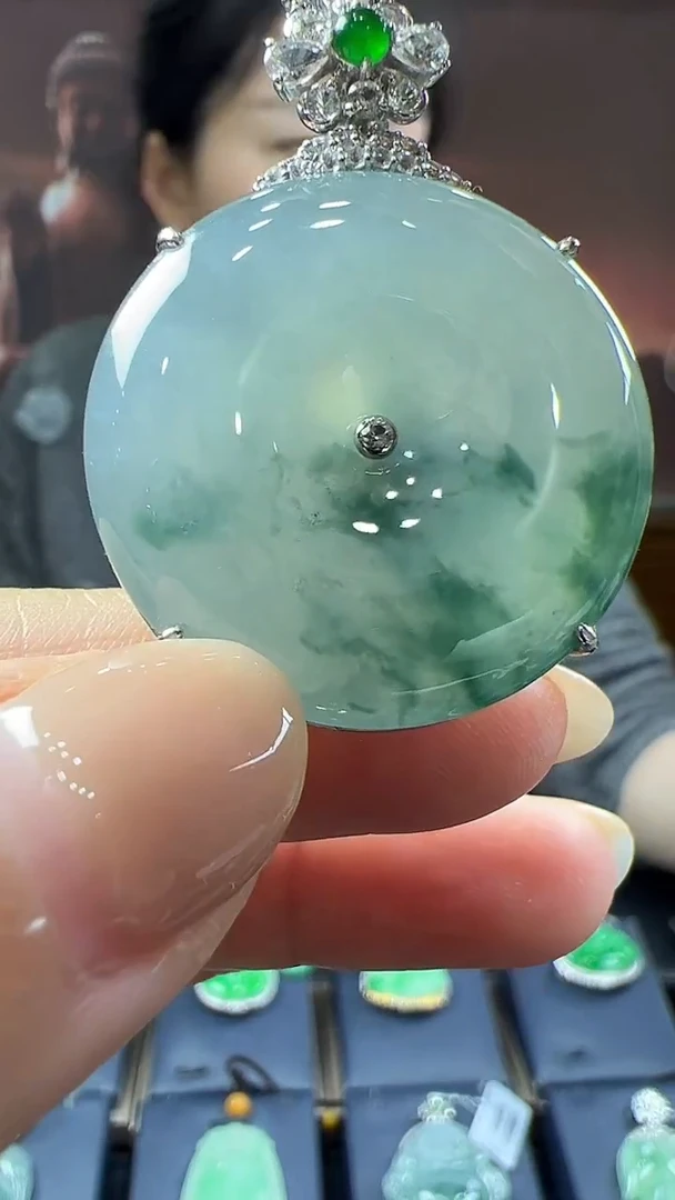 18K金镶嵌挂件翡翠用****0平安扣