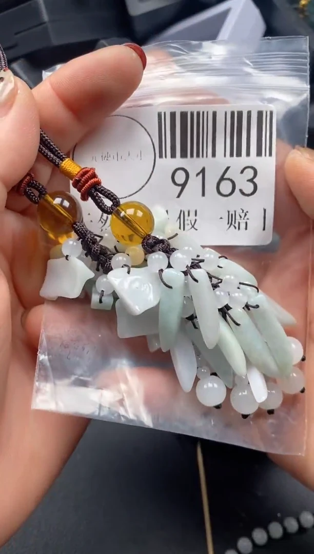 吊坠(不含链)未镶嵌翡翠9163