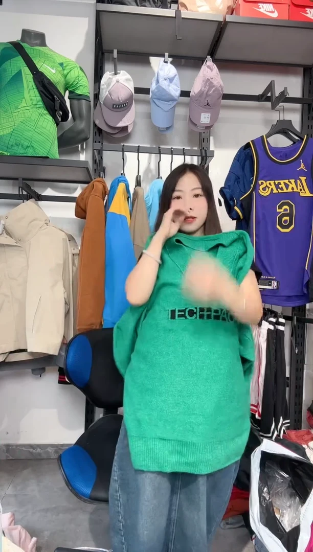 1609  编码 瑕疵款直播间过款为准 尺码 175