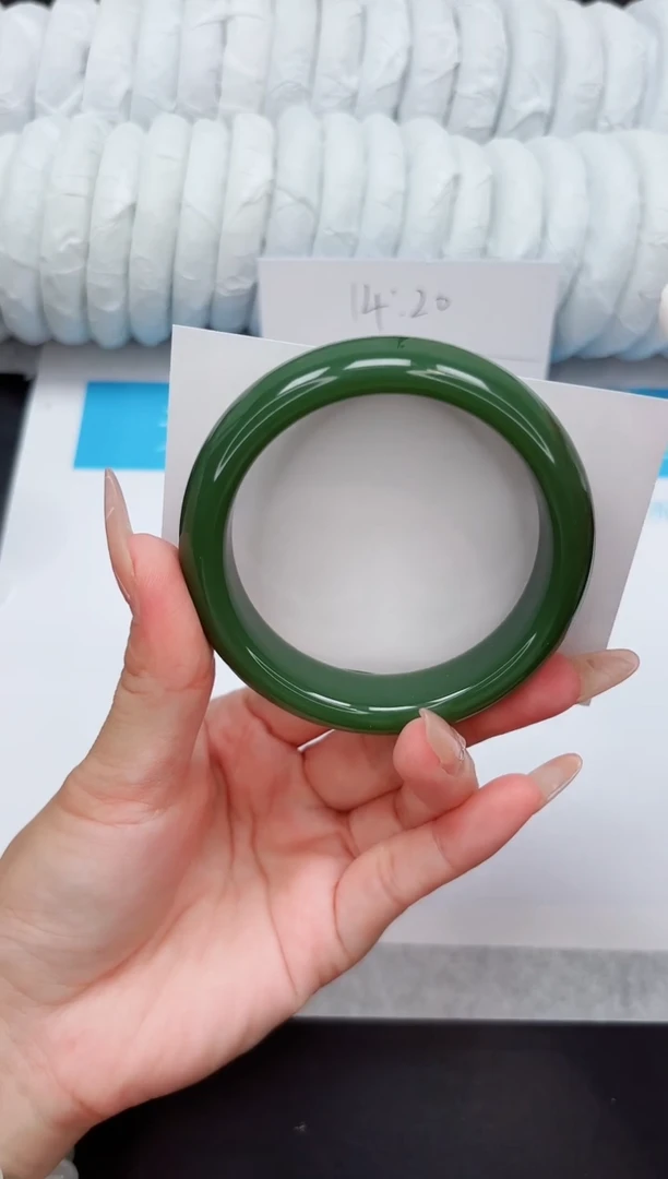 石英质玉手镯未镶嵌50-60.2DB