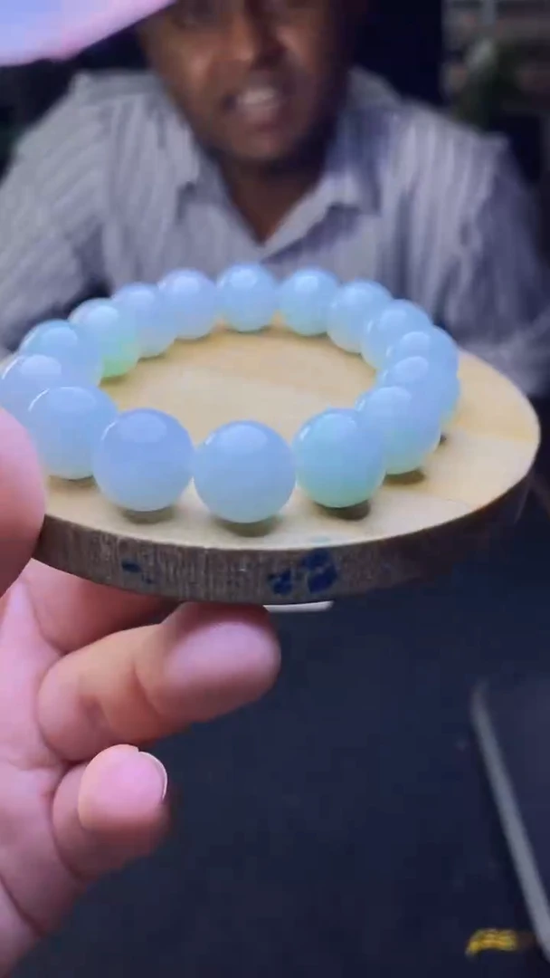 定制翡翠未镶嵌天然缅甸A货翡翠，多样性发货，拍一发一