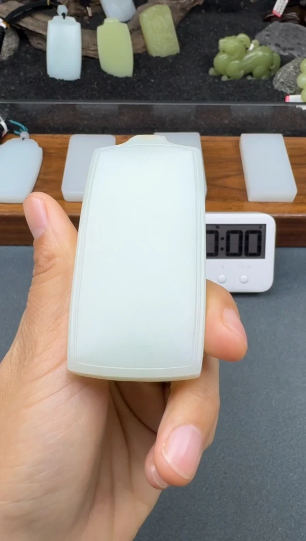 颈饰未镶嵌和田玉2