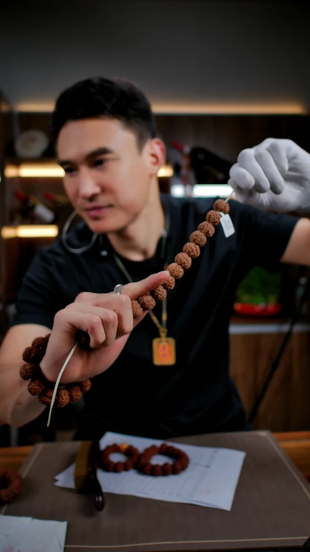 金刚菩提手串卡****?金刚菩提原生态私人订制6瓣20尺