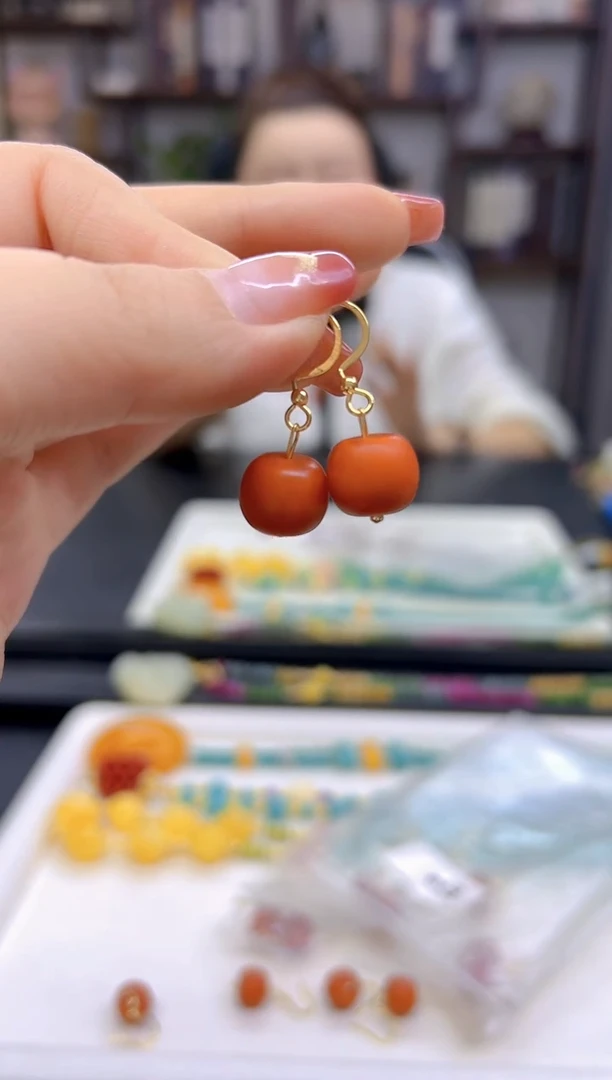 【闪购商品】蜜蜡耳饰14K金镶嵌耳饰E10