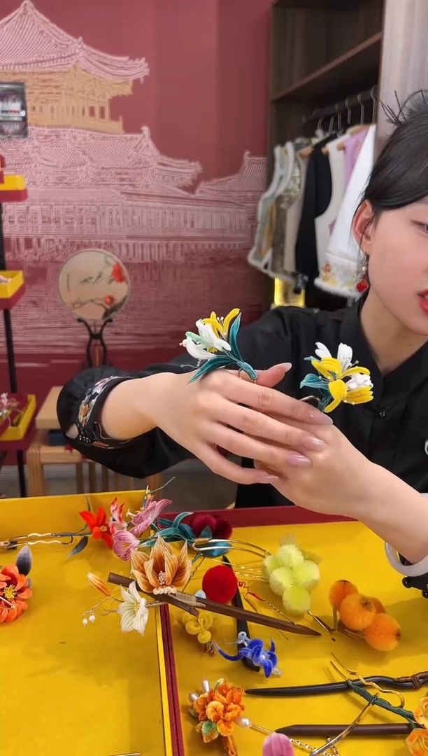 【闪购商品】刺绣非遗绒花（发饰）