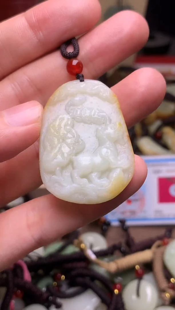 颈饰未镶嵌和田玉新疆料青海料清水和田玉吊坠