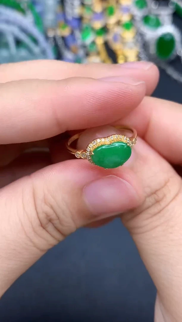 18K金镶嵌戒指翡翠340-春日珠宝