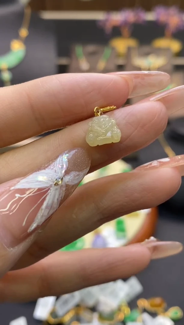 【闪购商品】翡翠颈饰18K金镶嵌净货11944