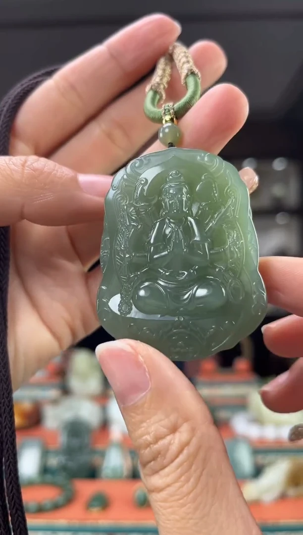 【闪购商品】和田玉颈饰未镶嵌佩佩鼠