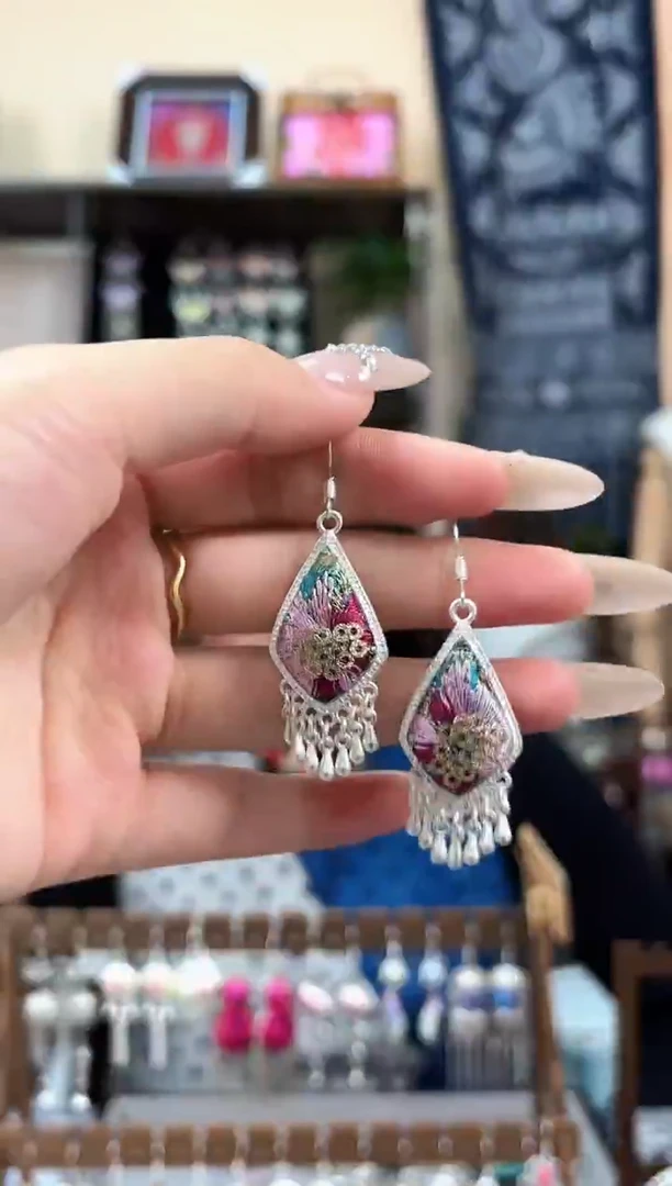 织绣民族风非遗老绣饰品524*