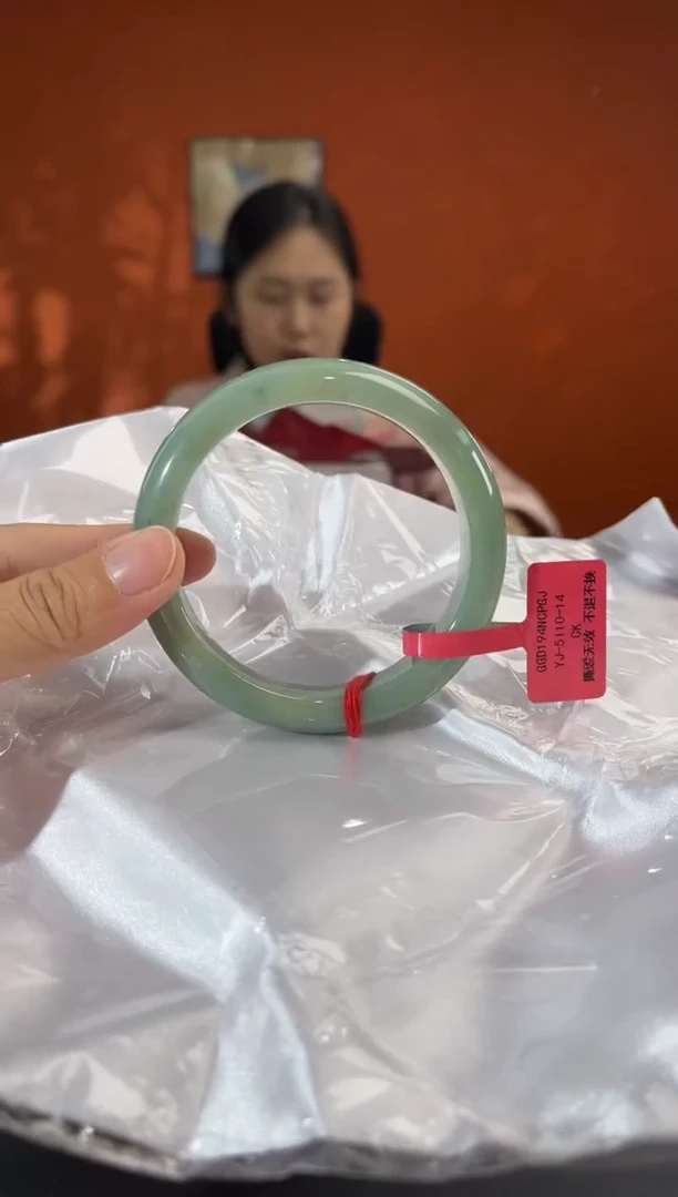 未镶嵌手镯翡翠9        圈口59
