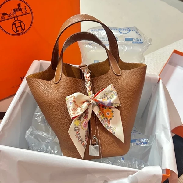 99新 Hermes/爱马仕 小花柳 18 菜篮子 金棕色 TC皮 Z刻 金扣