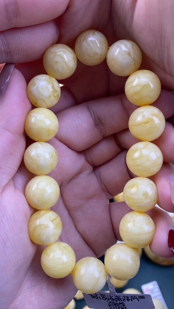 【闪购商品】琥珀裸石未镶嵌月.56/卡13